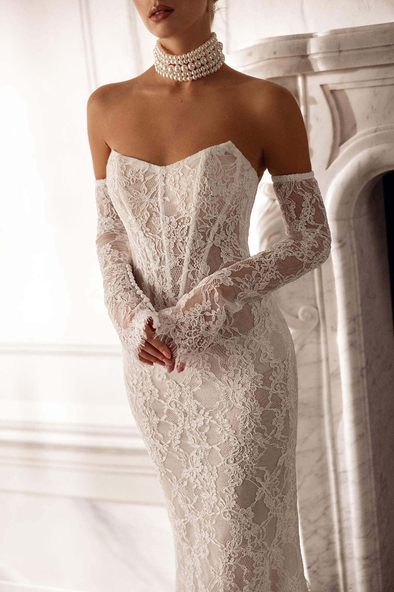 VI · The Bodice